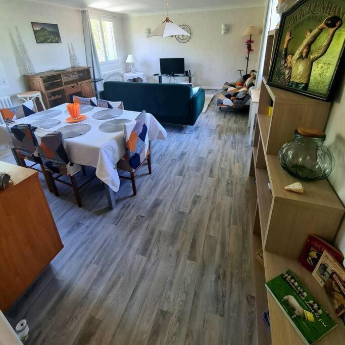 Appartement Centre Ville Terrasse Jardin Garage Chez Priscilla أوريلاك المظهر الخارجي الصورة